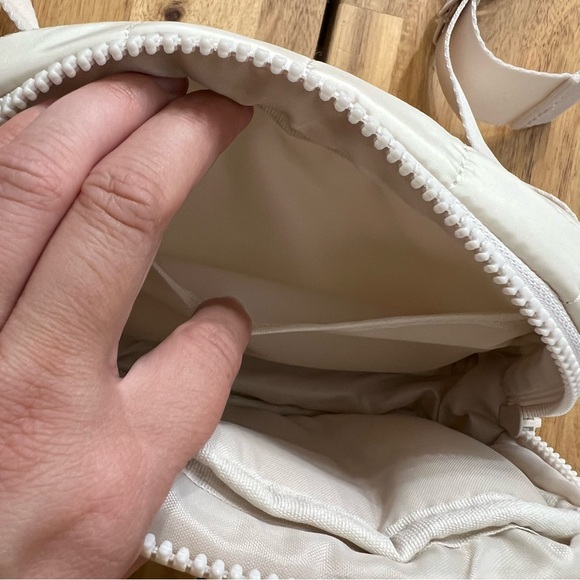 Reebok Quilted Crossbody / Belt Bag – One Size - Picture 4 of 8